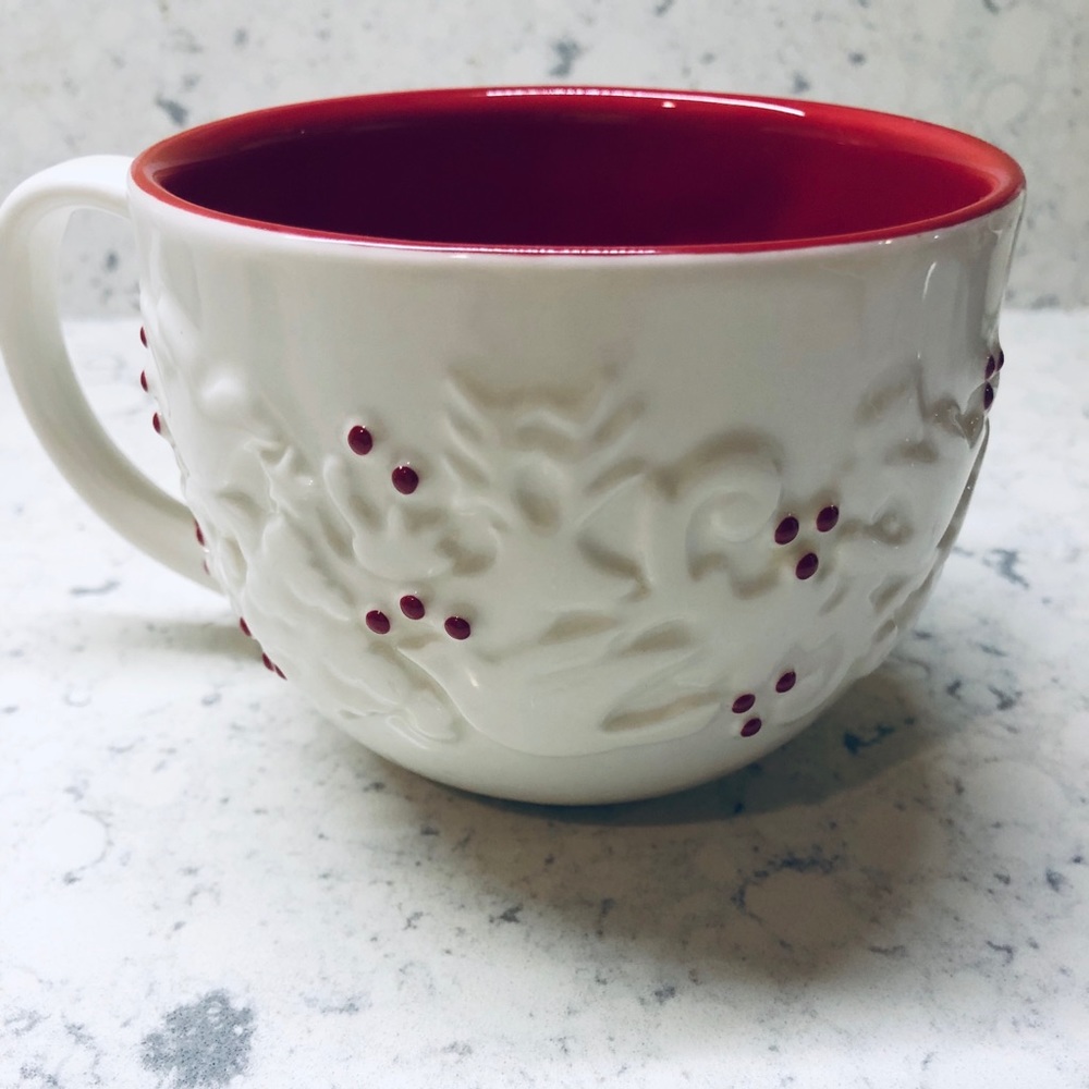 4’Starbucks holiday mug bundle for stadionman